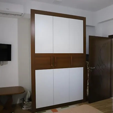 Roan بيت ضيافة *